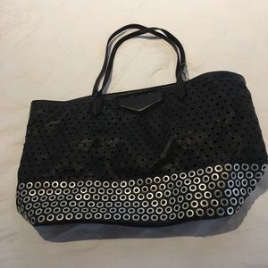 Black tote